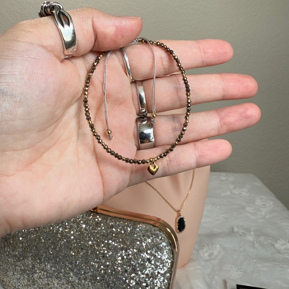 Gold Beaded Bracelet with Heart Charm - Picture 3 of 9